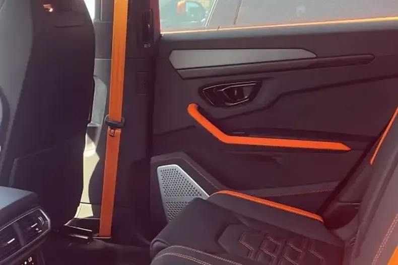 Lamborghini Urus din 2025 cu 0 km - oferta LAM183100 - foto 6