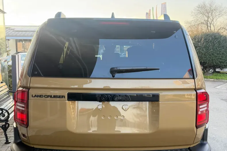 Toyota Land Cruiser 250 din 2025 cu 5 km - oferta TOY183102 - foto 5