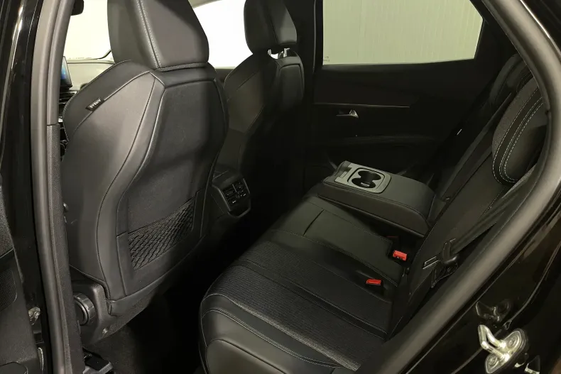 Peugeot 3008 din 2022 cu 97.683 km - oferta PEU183103 - foto 11