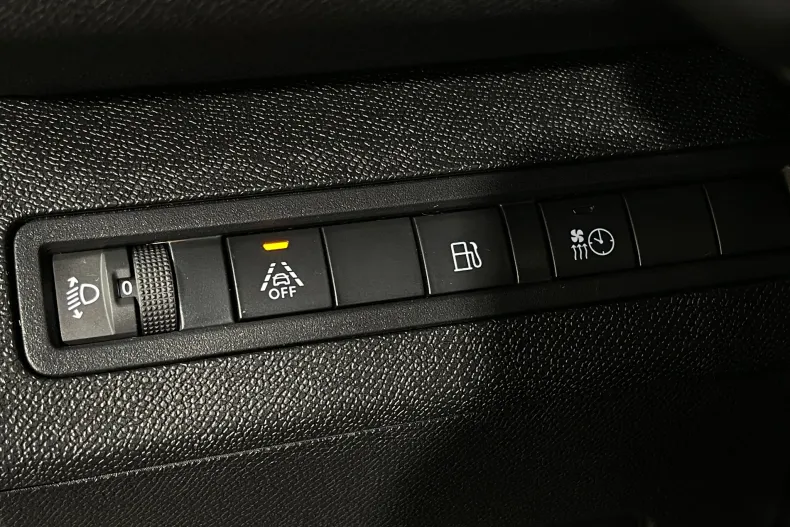 Peugeot 3008 din 2022 cu 97.683 km - oferta PEU183103 - foto 25