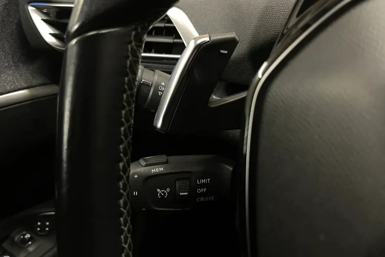 Peugeot 3008 din 2022 cu 97.683 km - oferta PEU183103 - foto 26