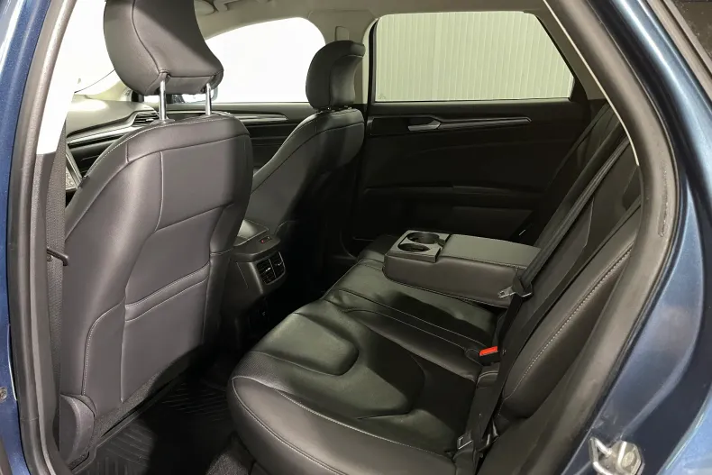 Ford Mondeo din 2020 cu 81.937 km - oferta FOR183104 - foto 11