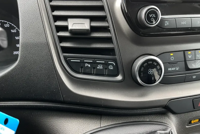 Ford Transit Custom din 2021 cu 81.668 km - oferta FOR183106 - foto 18