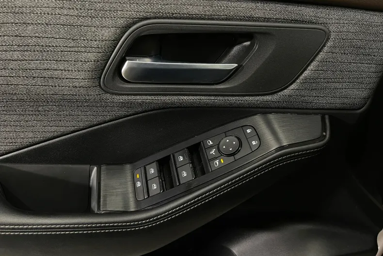 Nissan X-Trail din 2023 cu 77.725 km - oferta NIS183107 - foto 20