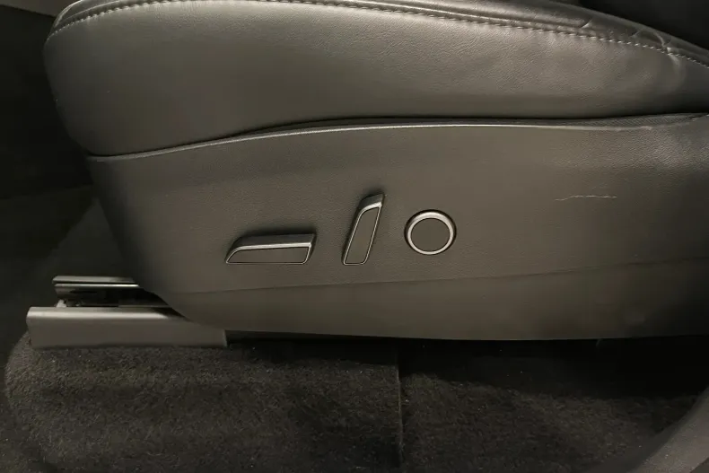 Tesla Model Y din 2022 cu 72.374 km - oferta TES183112 - foto 33