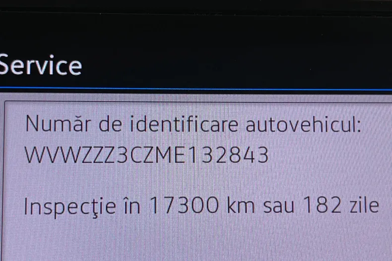 Volkswagen Passat din 2021 cu 71.438 km - oferta VOL183117 - foto 23