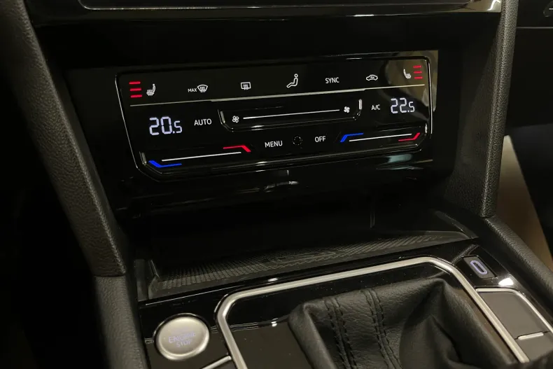 Volkswagen Passat din 2021 cu 71.438 km - oferta VOL183117 - foto 24