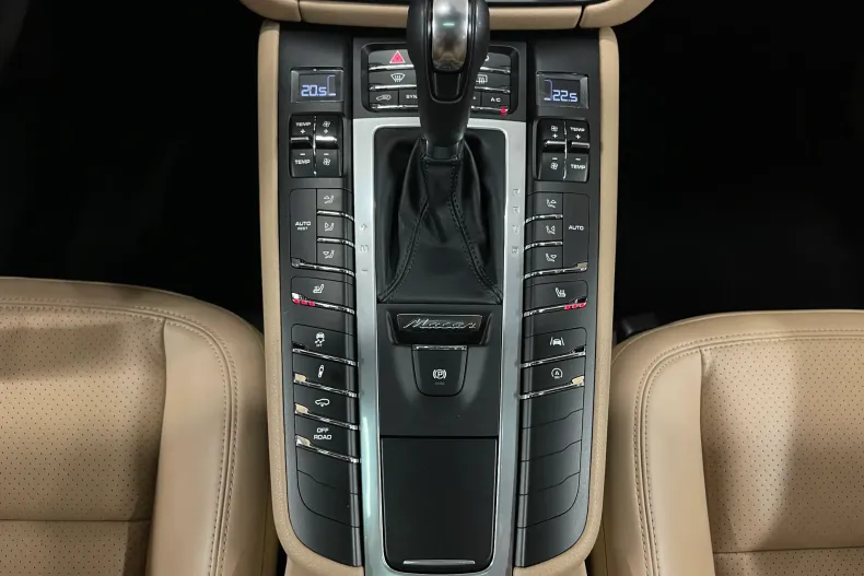 Porsche Macan din 2021 cu 86.116 km - oferta POR183119 - foto 21