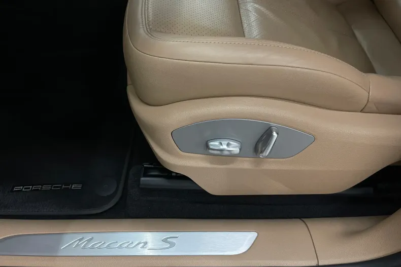 Porsche Macan din 2021 cu 86.116 km - oferta POR183119 - foto 25