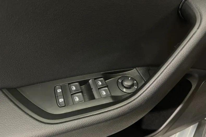 Skoda Superb din 2021 cu 30.446 km - oferta SKO183120 - foto 20