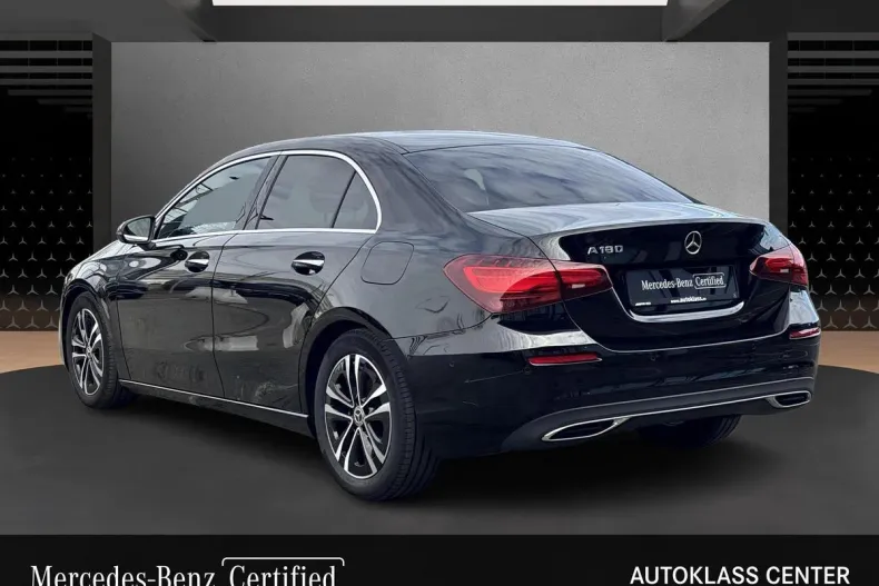 Mercedes-Benz A 180 (Clasa A) din 2024 cu 30.700 km - oferta MER183127 - foto 3