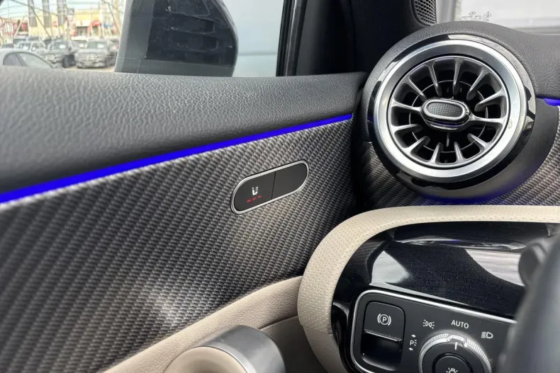 Mercedes-Benz A 180 (Clasa A) din 2024 cu 30.700 km - oferta MER183127 - foto 18