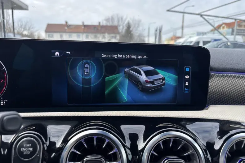 Mercedes-Benz A 180 (Clasa A) din 2024 cu 30.700 km - oferta MER183127 - foto 19