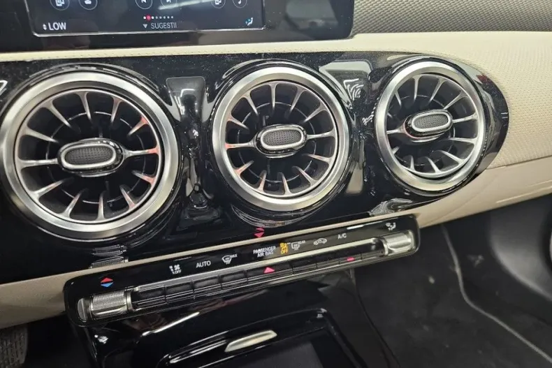 Mercedes-Benz CLA (Clasa CLA) din 2021 cu 44.479 km - oferta MER183130 - foto 8