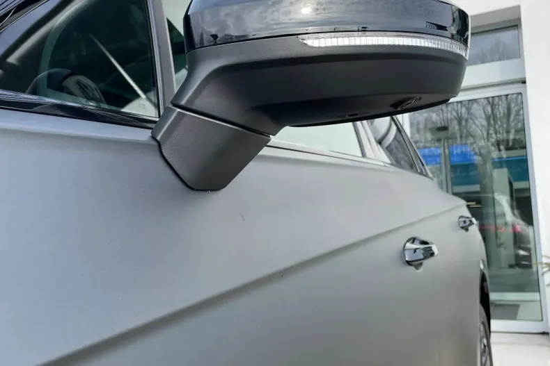 Volkswagen Touareg din 2025 cu 1 km - oferta VOL183131 - foto 12