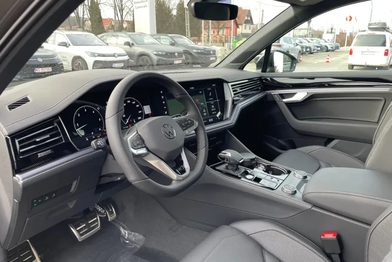 Volkswagen Touareg din 2025 cu 1 km - oferta VOL183131 - foto 17