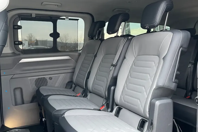 Volkswagen Caravelle din 2025 cu 1 km - oferta VOL183132 - foto 14