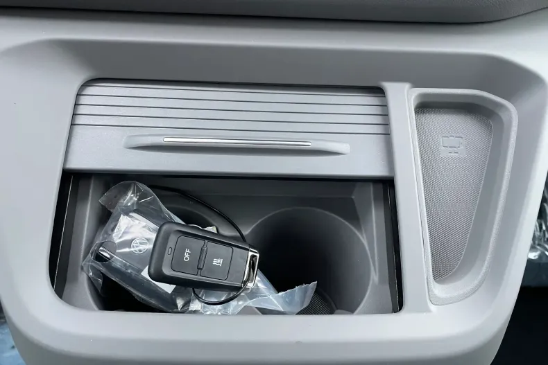 Volkswagen Caravelle din 2025 cu 1 km - oferta VOL183132 - foto 24