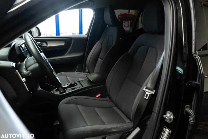 Volvo XC40 din 2020 cu 123.496 km - oferta VOL183133 - foto 5