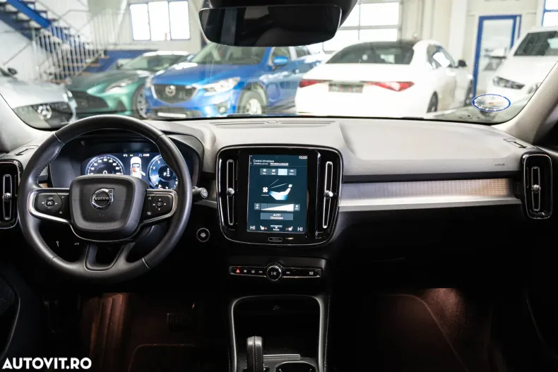 Volvo XC40 din 2020 cu 123.496 km - oferta VOL183133 - foto 8