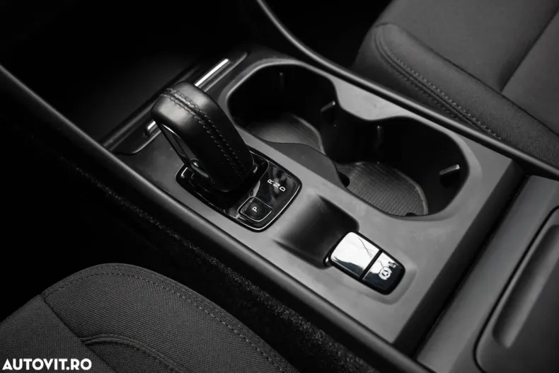 Volvo XC40 din 2020 cu 123.496 km - oferta VOL183133 - foto 16
