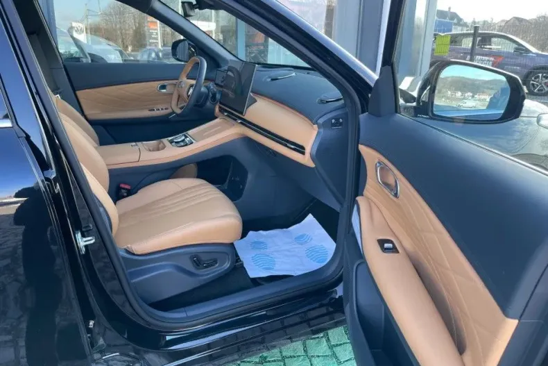 Geely Starray EM-i din 2025 cu 1 km - oferta GEE183135 - foto 7