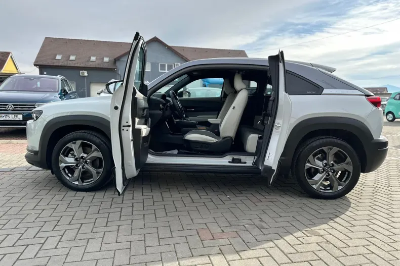 Mazda MX-3 din 2020 cu 72.732 km - oferta MAZ183139 - foto 16