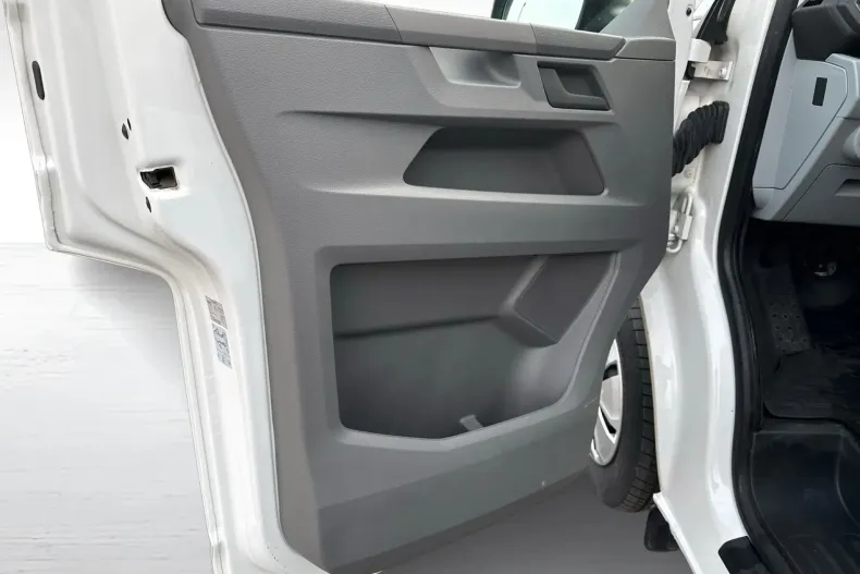 Volkswagen Transporter din 2023 cu 56.420 km - oferta VOL183143 - foto 10