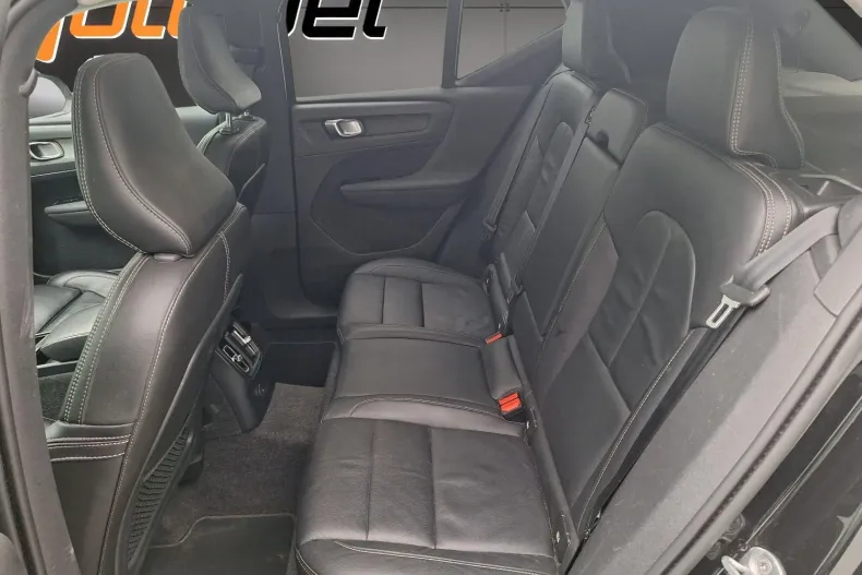 Volvo XC40 din 2021 cu 126.144 km - oferta VOL183157 - foto 5