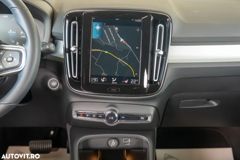 Volvo XC40 din 2022 cu 44.400 km - oferta VOL183160 - foto 18