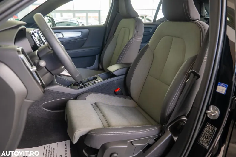 Volvo XC40 din 2022 cu 44.400 km - oferta VOL183160 - foto 19