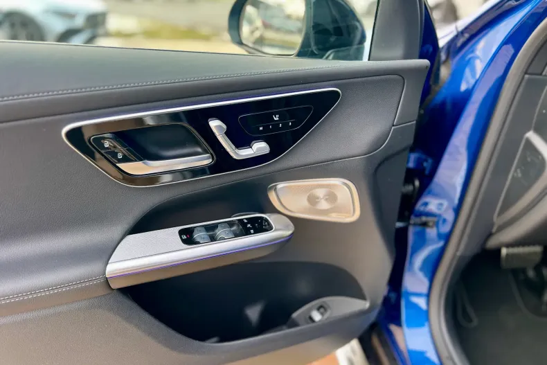 Mercedes-Benz GLC Coupe din 2025 cu 4 km - oferta MER183168 - foto 9