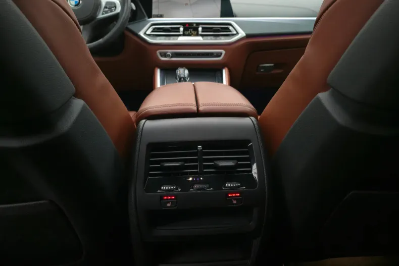 BMW X6 M (Seria X) din 2020 cu 142.500 km - oferta BMW183175 - foto 24