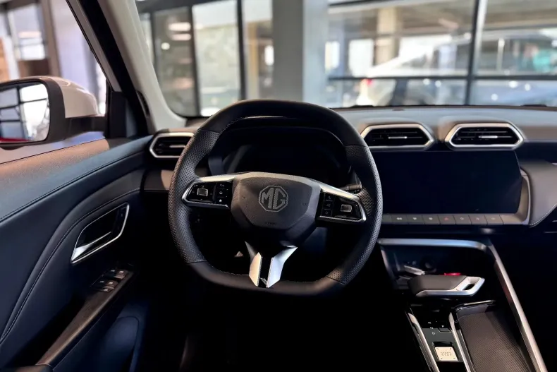 MG ZS HEV din 2025 cu 10 km - oferta MG0183180 - foto 9