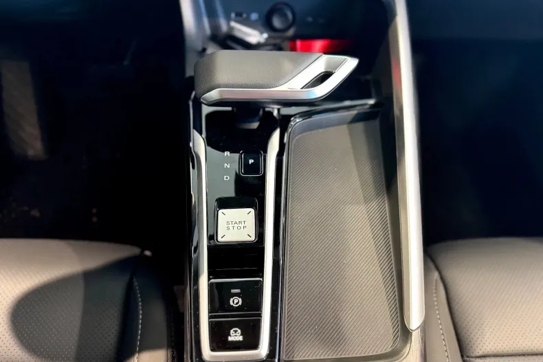 MG ZS HEV din 2025 cu 10 km - oferta MG0183180 - foto 11