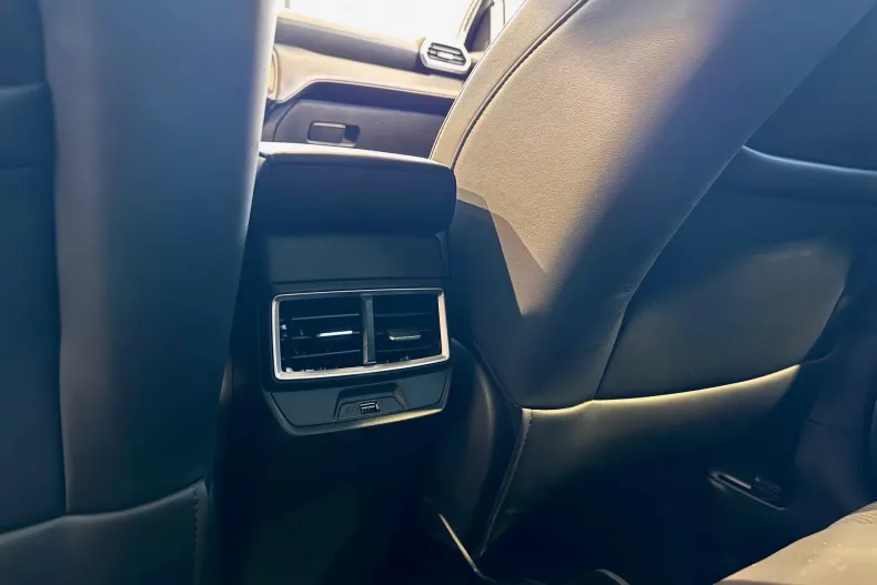 MG ZS HEV din 2025 cu 10 km - oferta MG0183180 - foto 16