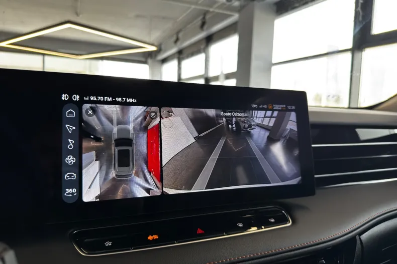 MG HS din 2025 cu 10 km - oferta MG0183181 - foto 15