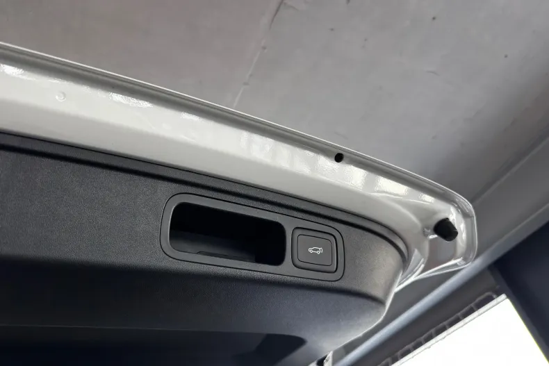 MG HS din 2025 cu 10 km - oferta MG0183181 - foto 24