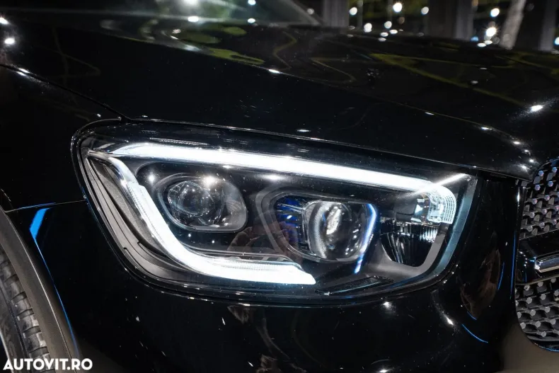 Mercedes-Benz GLC Coupe din 2021 cu 127.000 km - oferta MER183185 - foto 3