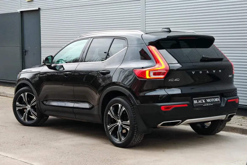 Volvo XC40 din 2020 cu 85.532 km - oferta VOL183187 - foto 5