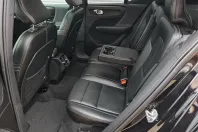 Volvo XC40 din 2020 cu 85.532 km - oferta VOL183187 - foto 19