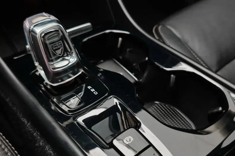 Volvo XC40 din 2020 cu 85.532 km - oferta VOL183187 - foto 31