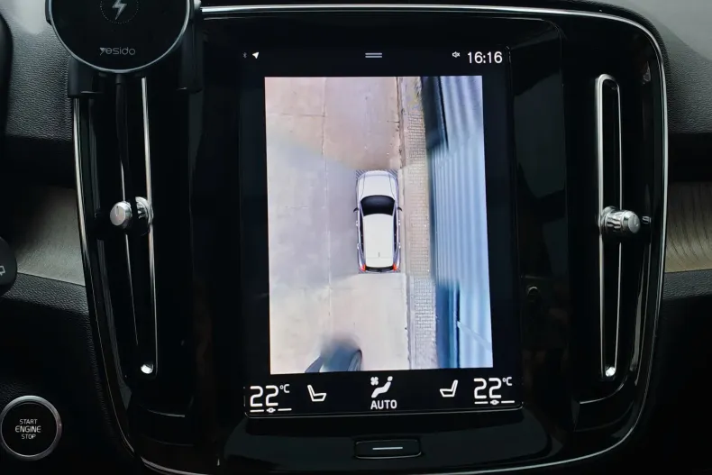 Volvo XC40 din 2020 cu 85.532 km - oferta VOL183187 - foto 32