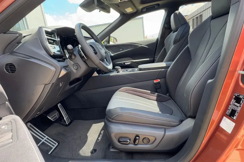 Lexus Seria RX din 2025 cu 5 km - oferta LEX183189 - foto 9