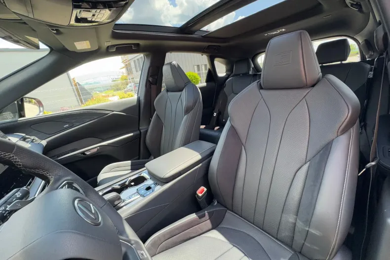 Lexus Seria RX din 2025 cu 5 km - oferta LEX183189 - foto 12