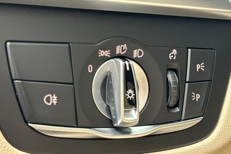 BMW X4 (Seria X) din 2020 cu 129.178 km - oferta BMW183196 - foto 11