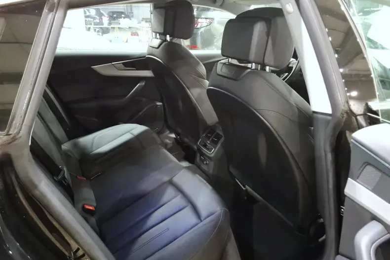 Audi A5 din 2020 cu 149.308 km - oferta AUD183199 - foto 6