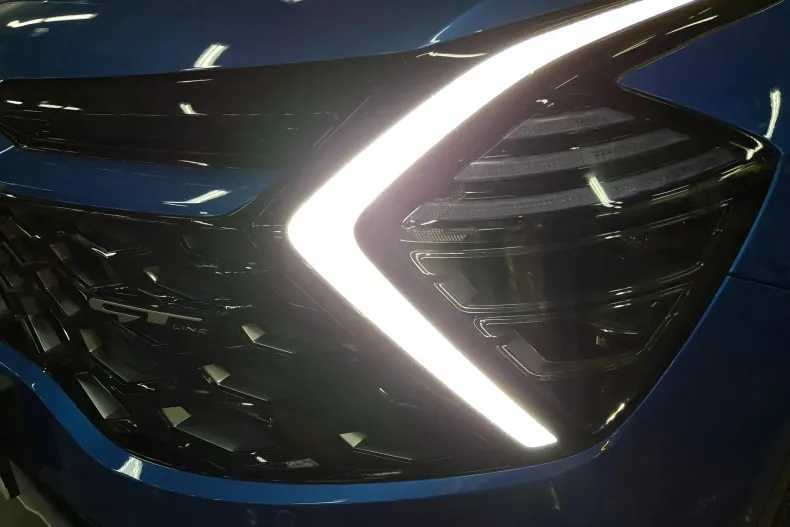 Kia Sportage din 2023 cu 70.948 km - oferta KIA183207 - foto 4