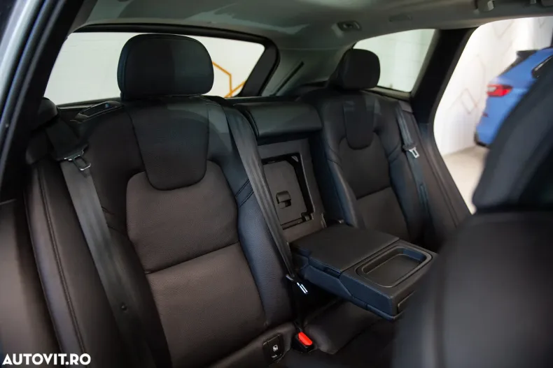 Volvo XC60 din 2021 cu 99.806 km - oferta VOL183211 - foto 29