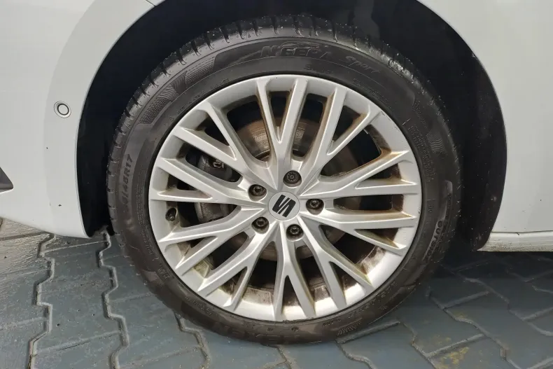 Seat Leon din 2023 cu 103.234 km - oferta SEA183212 - foto 4